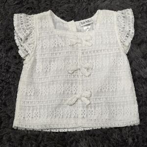 Nicole Miller- White Lace Girls Top. Size 6
